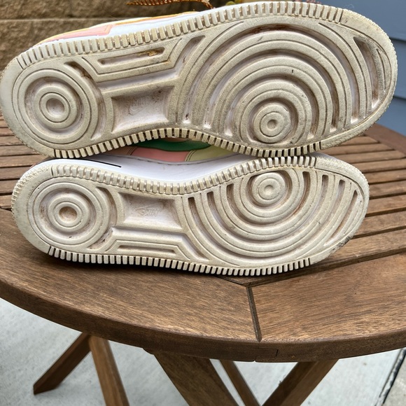 Nike Air Pastel Sneakers - Picture 5 of 7